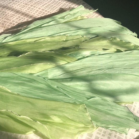 100% silk Tintoretto whimsical cocktail dress in layered greens - Picture 11 of 14